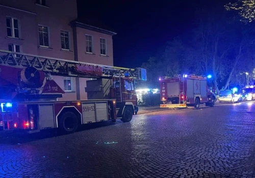 Dwie osoby w szpitalu po nocnym pożarze
