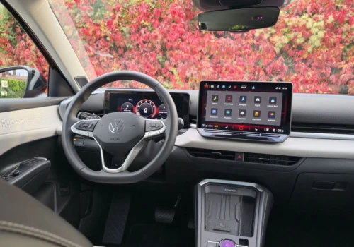 Jeździłem najpopularniejszą wersją Volkswagena T-Roca. Czuję niedosyt i nie chodzi o wyposażenie