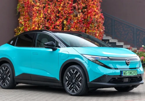 Nowy Nissan LEAF już trafia do polskich klientów. Ceny od 149 900 zł i promocja na Advance