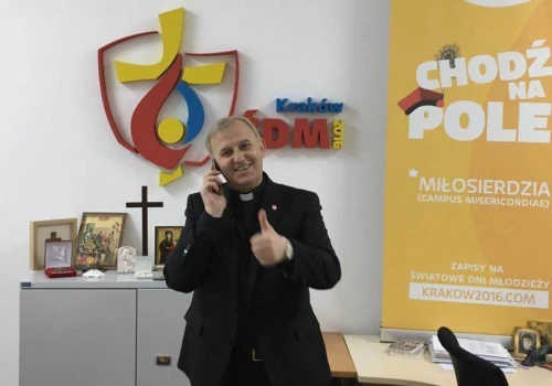 „Młodzież potrzebuje domu, nie tylko eventu”. Bp Suchodolski o przygotowaniach do wyjazdu do Seulu