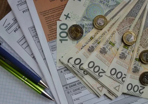 Nowa skala podatkowa uchwalona. 22 mln Polaków obejdzie się smakiem, co 14. zyska 3600 zł