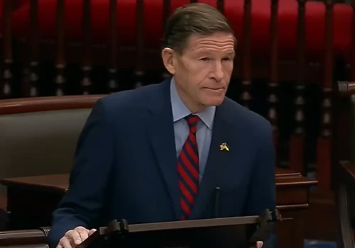 Tajne przelewy i miliony w tle. Amerykański senator idzie na wojnę z Tetherem
