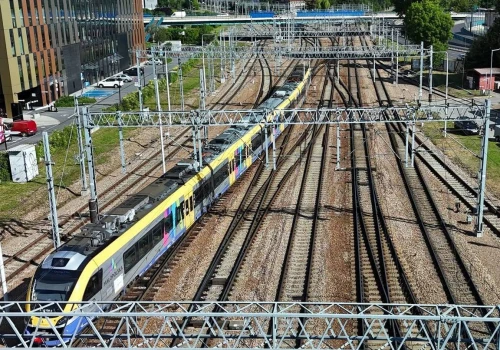 Pociągi z Krakowa do Warszawy mają przyspieszyć do 250 km/h. Zakończono testy