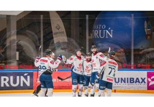 KH Energa Toruń pokonuje Cracovię 7:1 i robi duży krok w walce o Puchar Polski