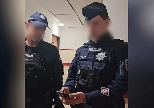 Policja u drzwi pracownika TV Republika. KSP zmiażdżyła zarzuty o "prowokację"