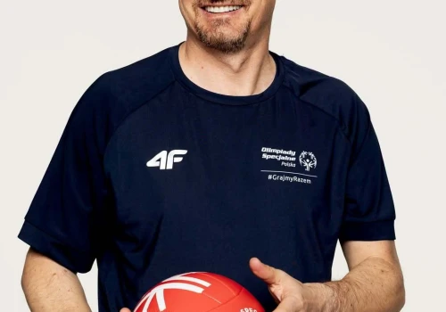 Czy plakat może zmienić sposób myślenia społeczeństwa? Adam Małysz twarzą ważnej kampanii