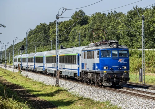 Pociągi wrócą do po 22 latach. Od 2027 r. regularne kursy
