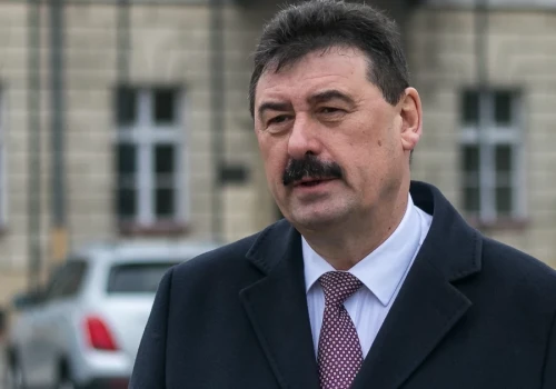 Poseł stracił prawo jazdy. Wracał do domu i przekroczył prędkość