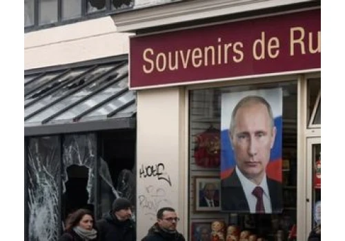 Zamieszki we Francji. Oszczędzili zdjęcie Putina?