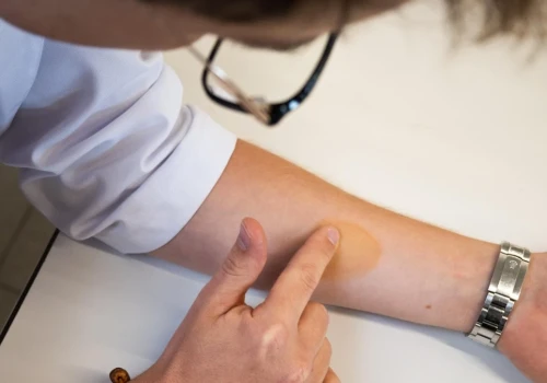 Makijaż do zadań specjalnych. Polski naukowiec tworzy nową formułę kosmetyków