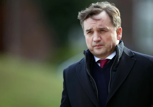 Partie Ziobry wykreślone z rejestru! Tak miał uniknąć kosztów