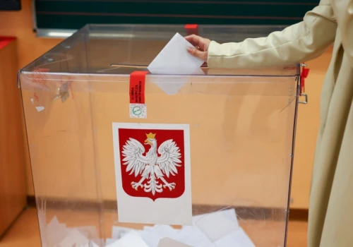 Polki głosują, choć polityka mało je interesuje