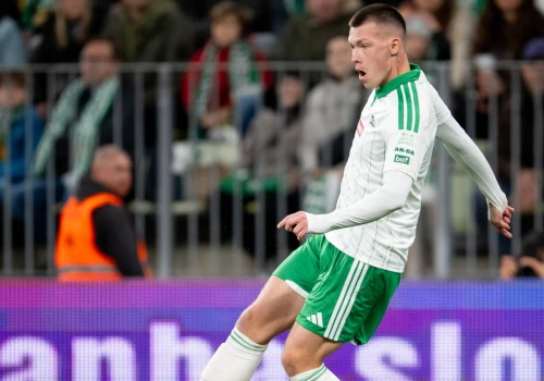 Lechia zaginęła w Puszczy. Ósmy gol Szacha na otarcie łez