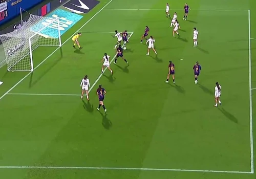 Cudowny błysk Ewy Pajor! Barcelona się męczyła