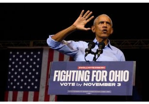 Barack Obama na wiecu wyborczym. Kpi z Trumpa