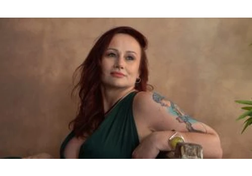 Miałam kolekcję ponad dwudziestu peruk i na każdy cykl leczenia wybierałam inną – mówi Anna, ambasadorka akcji "KobieTy to siła"