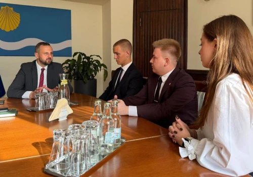 Ratusz chciał pokazać dialog ze studentami, a pod własnym wpisem zebrał ostrą krytykę