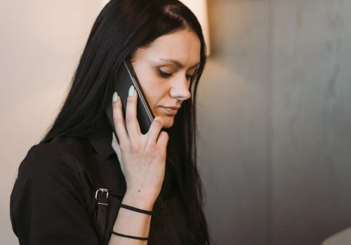 Boty w obsłudze klienta. Polacy wolą poczekać na konsultanta niż rozmawiać z automatem