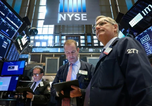 Widmo kryzysu w Europie i poszukiwanie okazji w USA. Co mówi Wall Street?