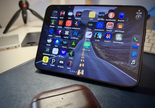 „Nikt tego nie kupi”. Tymczasem deweloperzy oszaleli na punkcie iPhone’a Duo