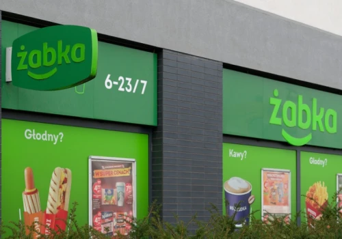 Żabka podnosi stawki. Franczyzobiorcy w Warszawie mogą liczyć na 35 tys. zł przychodu