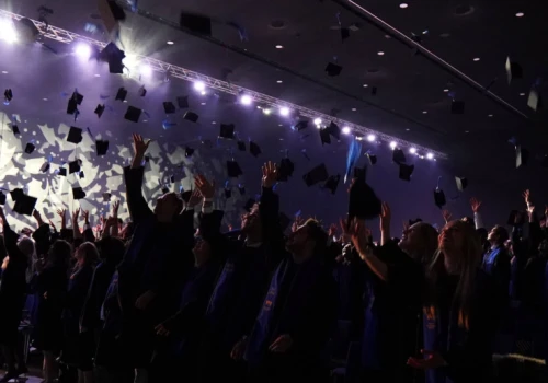400 nowych lekarzy odebrało dyplomy. Śląski Uniwersytet Medyczny znów przyjmie najwięcej studentów medycyny