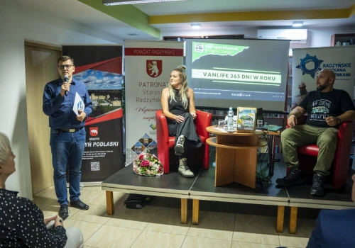Zielonym kamperem z Lublina do Afryki. KamperManiacy opowiedzieli o niezwykłej wyprawie
