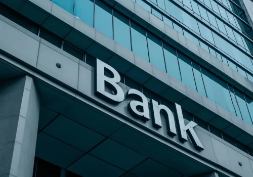 Próbowali wyłudzić niemal 458 mln zł. Banki zablokowały ponad 16 tys. kredytów