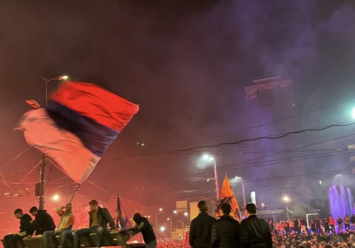 Belgrad wpadł w euforię. "Ekipę Vučicia powsadzać do więzień"