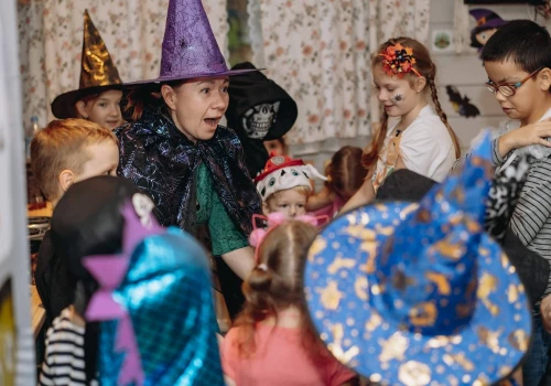 Halloween na celowniku księży. "Taniec z potępieńcem"