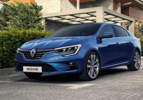Renault Megane E-Tech Electric kontra Megane Grandcoupe. Czy ta zmiana, to zmiana na lepsze?