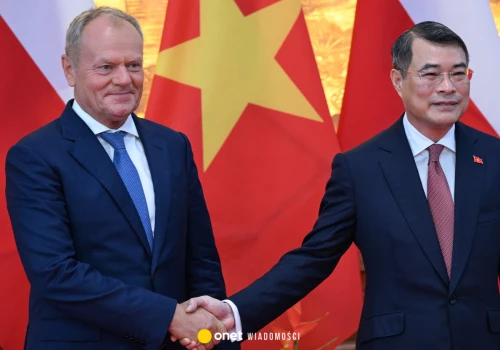 Donald Tusk ogłasza zacieśnienie relacji z Wietnamem. Premier Hung: filarem obronność i bezpieczeństwo
