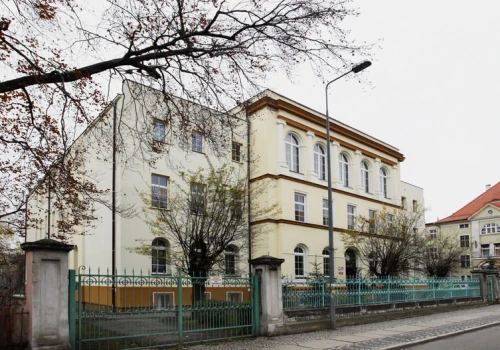 Czy szkoły w powiecie świdnickim są bezpieczne? Sytuacja w Świebodzicach