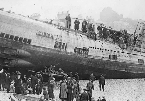 SM U-118 – niemiecki U-Boot na plaży w Hastings