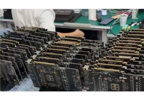 GeForce RTX 5090 znika ze sklepów. W Chinach przerabiają je na akceleratory AI