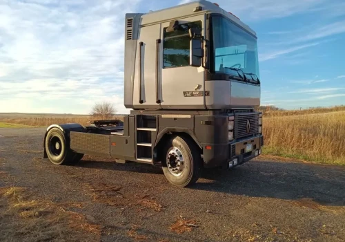 Renault AE 520 Magnum na sprzedaż w USA – okazja o polskim pochodzeniu