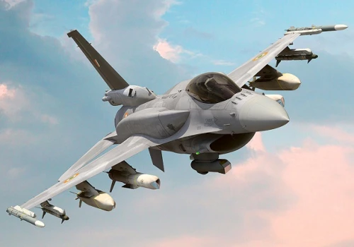 Wydajemy miliardy na sprzęt, żałujemy kilkuset milionów złotych na wyszkolenie pilotów. Efekt: Nie ma kto latać F-16