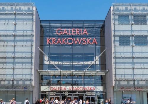 Galeria Krakowska znów otwarta. Pięć dni przerwy po pożarze na parkingu