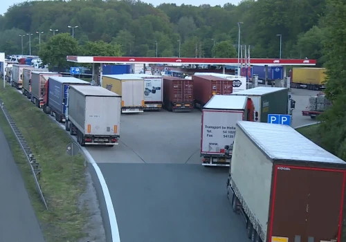 Zakazy ruchu ciężarówek 31 października i 1 listopada (2026): Polska i kraje ościenne