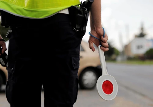 Seniorka dostała 10 tys. zł mandatu za jeden błąd. Teraz to policjanci mają kłopoty