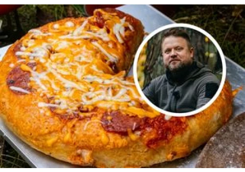Pokazał, jak zrobić pizzę w lesie. Książulo tak skomentował jego film