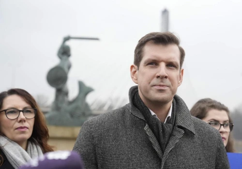 Bocheński alarmuje: „Płyniemy na górę lodową”. Mocne oskarżenia pod adresem Domański…