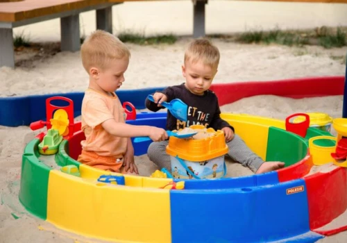 Jaki piasek do piaskownicy dla dziecka wybrać w Łodzi