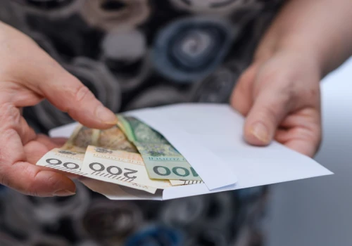 Duża zmiana już od 1 stycznia. Oni dostaną więcej pieniędzy
