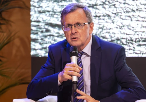 Polskie stocznie: remonty, AI, offshore i Chiny. Jak jest i co dalej?