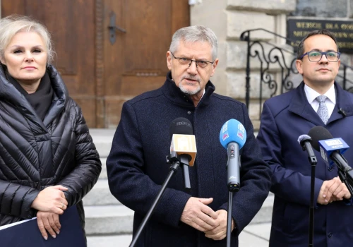 Politycy KO zapowiadają zmiany w PIT, dodatkowe fundusze dla Warmii i Mazur i wsparcie seniorów