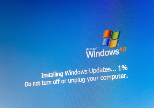 25 lat systemu Windows XP. Dla wielu tak wyglądał pierwszy komputer
