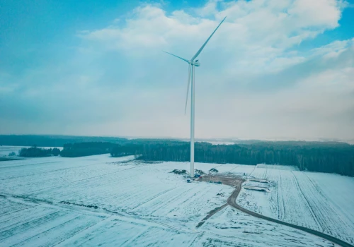 Hiszpanie chcą wyjść z Polski. Farmy wiatrowe na sprzedaż. Transakcja może sięgnąć 400 mln euro