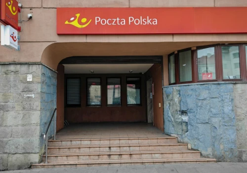 Poczta Polska podpisała umowę z Euronetem. Chodzi o obsługę gotówki