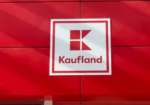 Od poniedziałku Kaufland rusza z wielkimi obniżkami. Mięso za 4,99 zł, warzywa nawet o połowę taniej